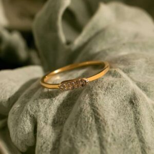 Anillo Astrid
